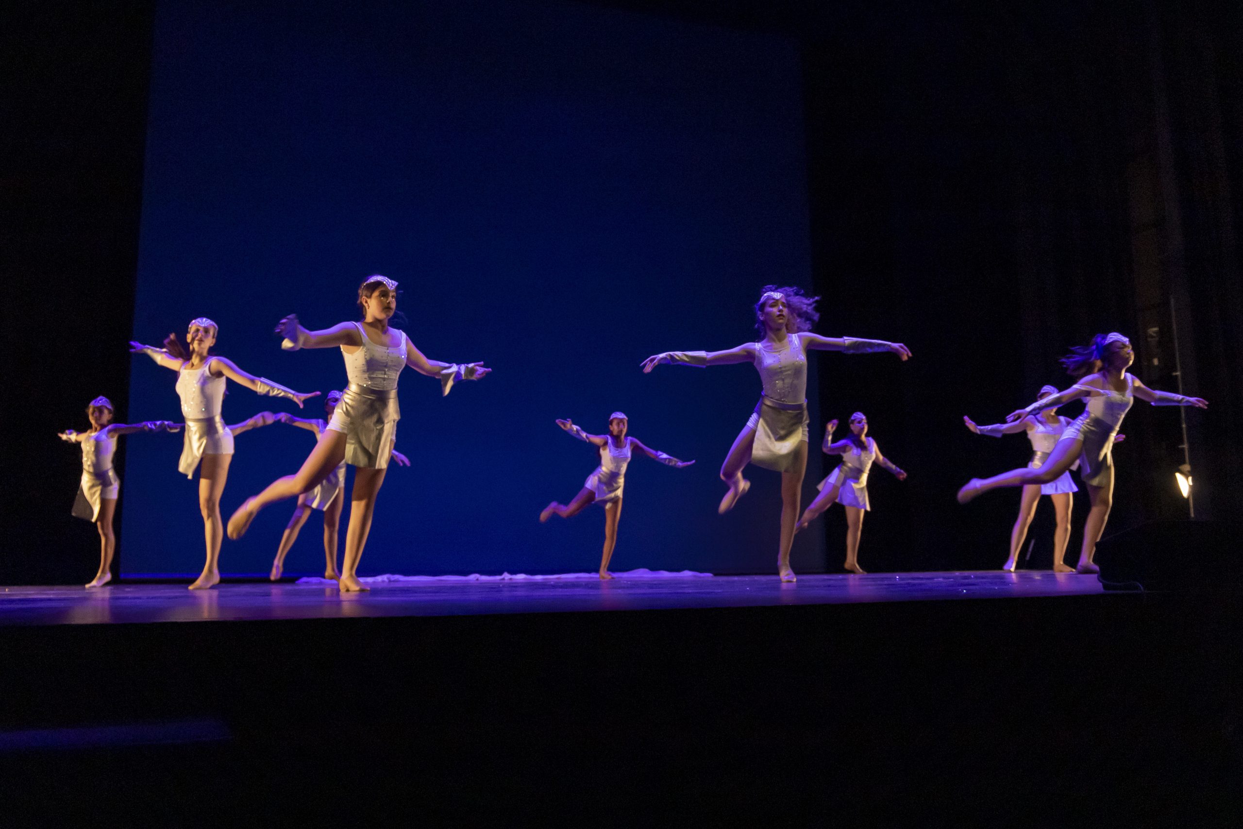 Alumnos de jazz y contemporáneo infantil en Magic Dance